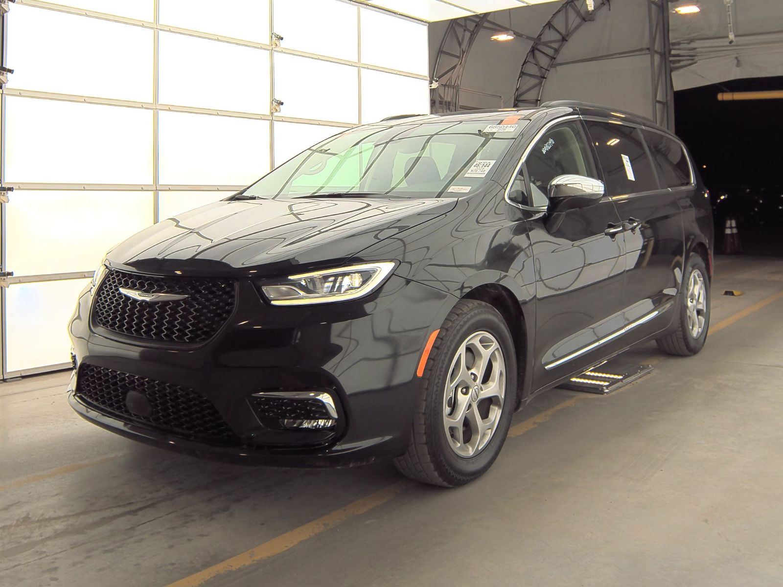 2023 Chrysler Pacifica Limited 121.6