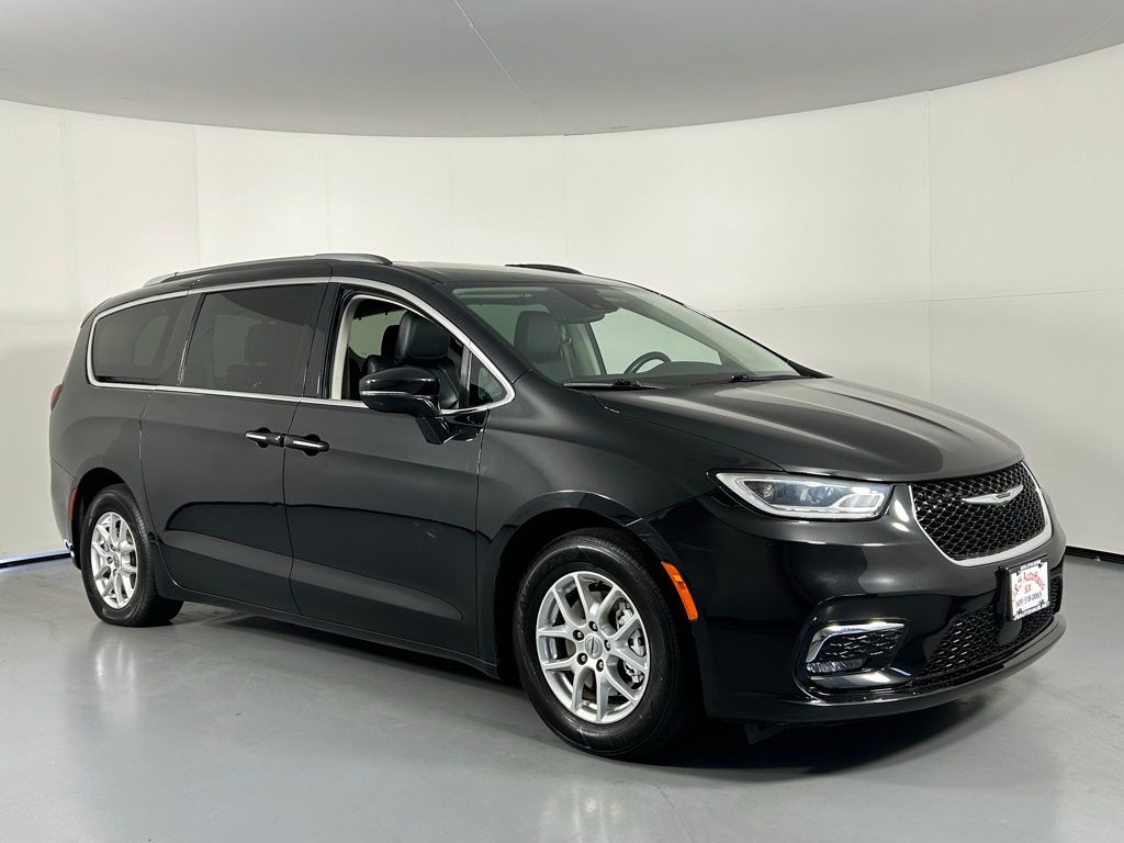 2021 Chrysler Pacifica Touring L 121.6