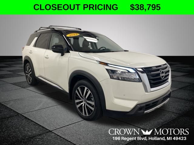 2023 Nissan Pathfinder Platinum