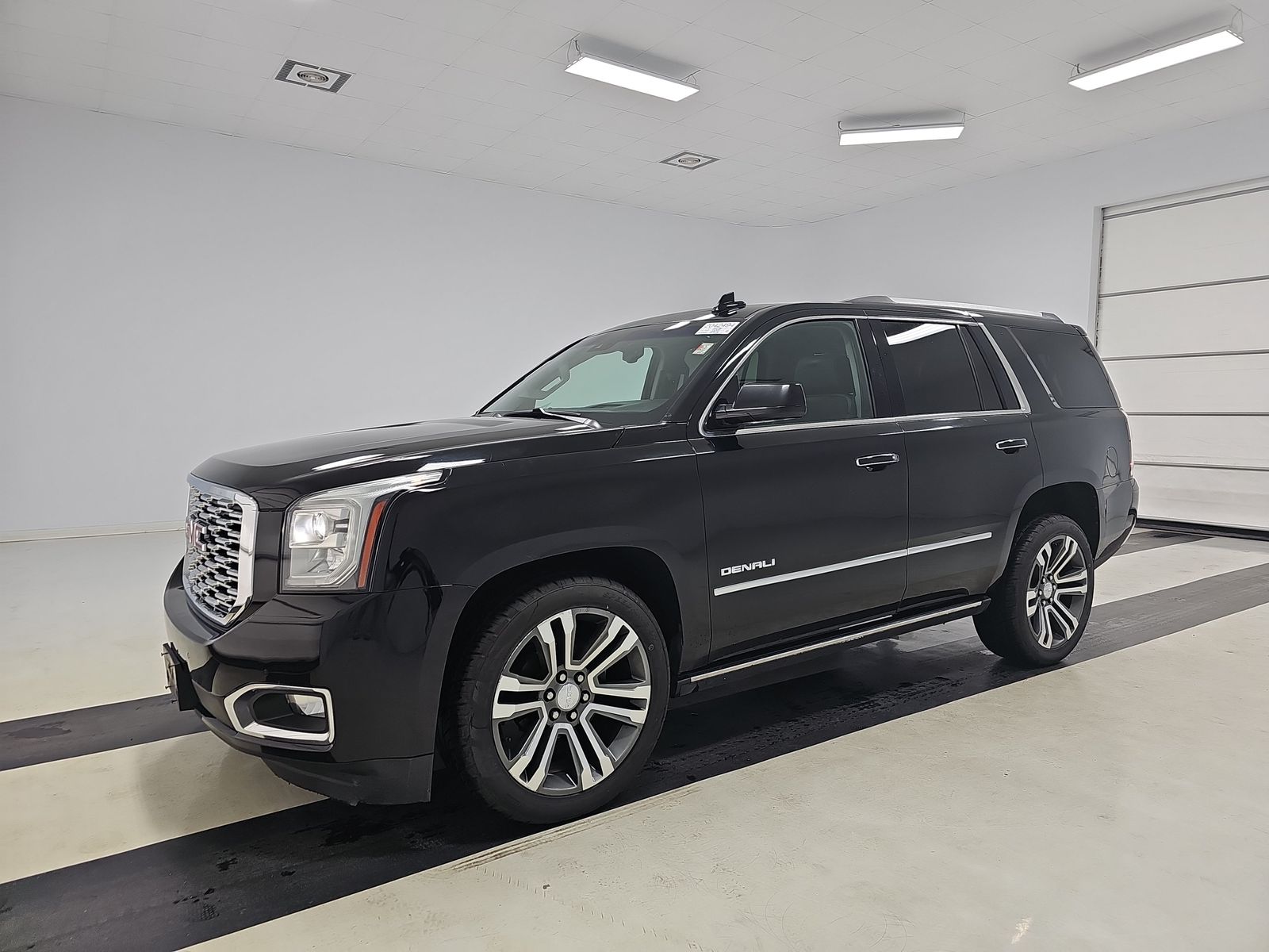 2018 GMC Yukon Denali 5SA