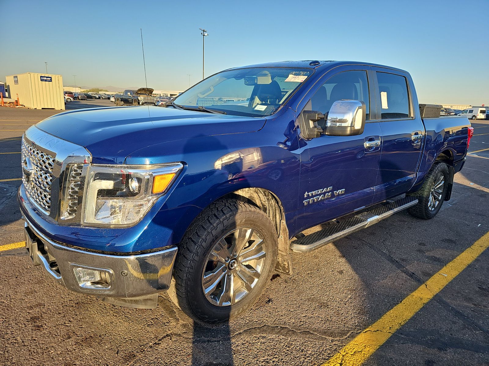 2019 Nissan TITAN SL Crew Cab Extra Short Bed
