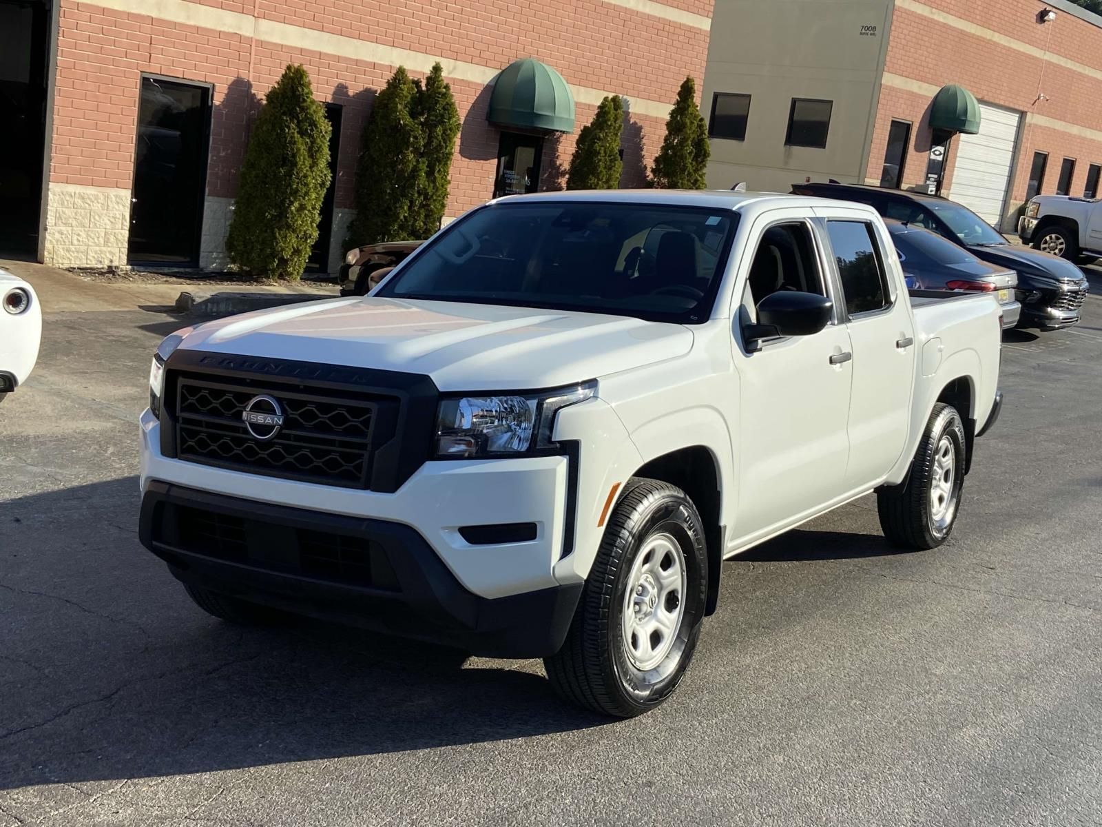 2022 Nissan Frontier S Crew Cab Short Bed