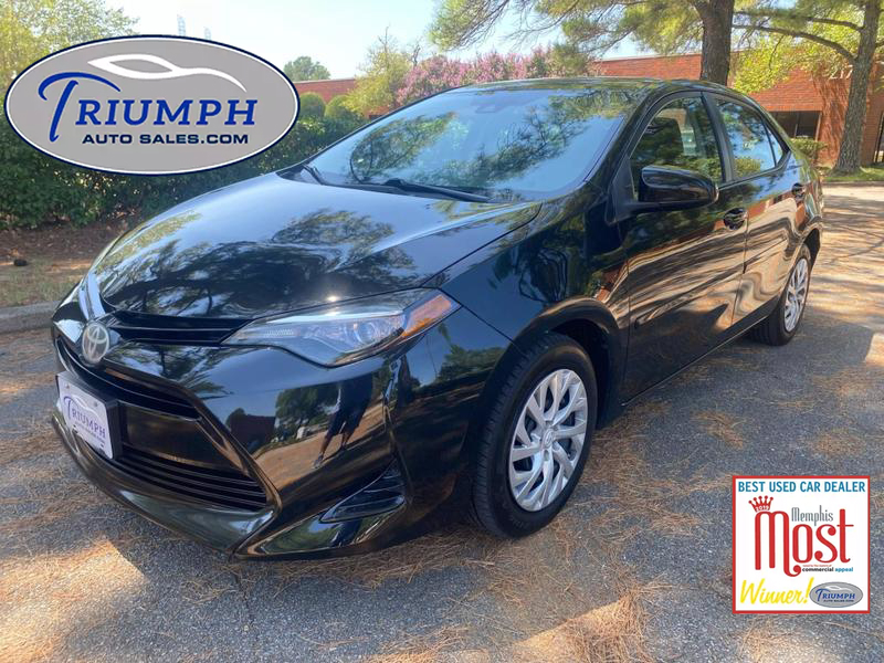 2017 Toyota Corolla LE Sedan