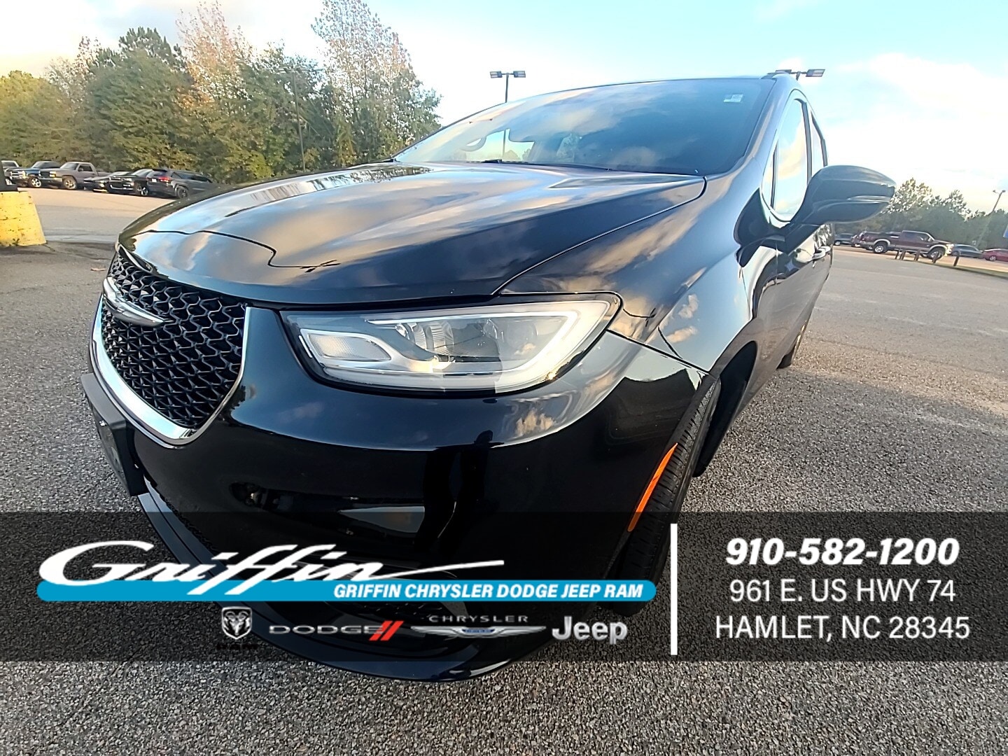 2022 Chrysler Pacifica Touring L 121.6