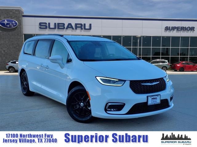 2022 Chrysler Pacifica Touring L 121.6