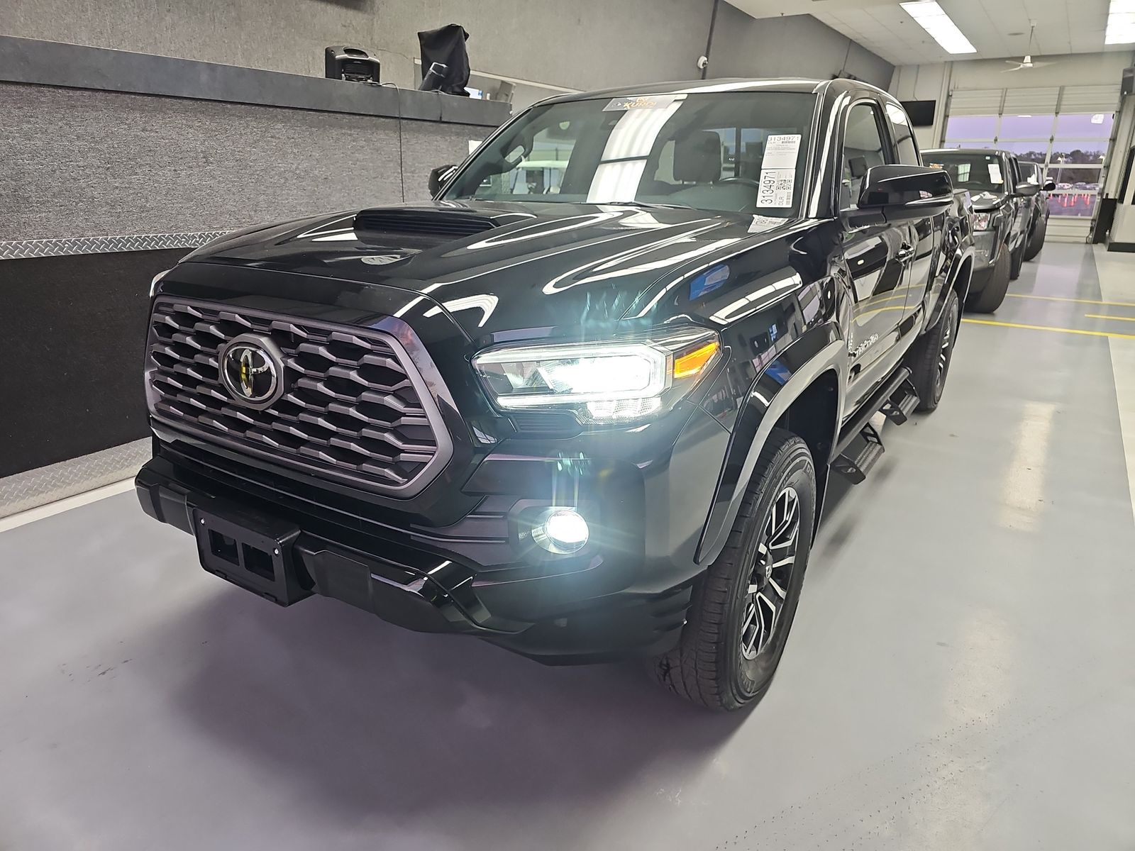 2023 Toyota Tacoma TRD Sport Extended Cab Long Bed w/Rear Doors