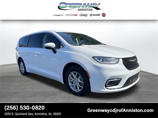 2023 Chrysler Pacifica Touring L 121.6