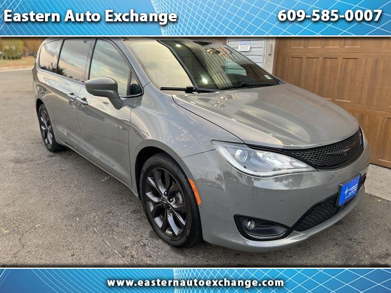 2020 Chrysler Pacifica Touring L Plus 35th Anniversary 121.6