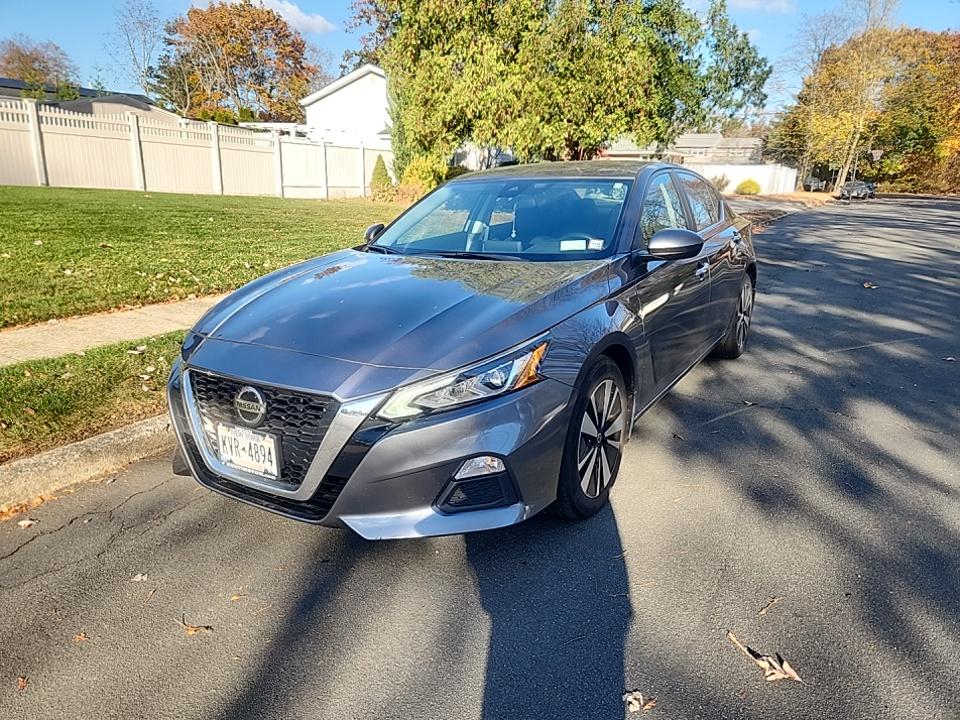 2022 Nissan Altima SV