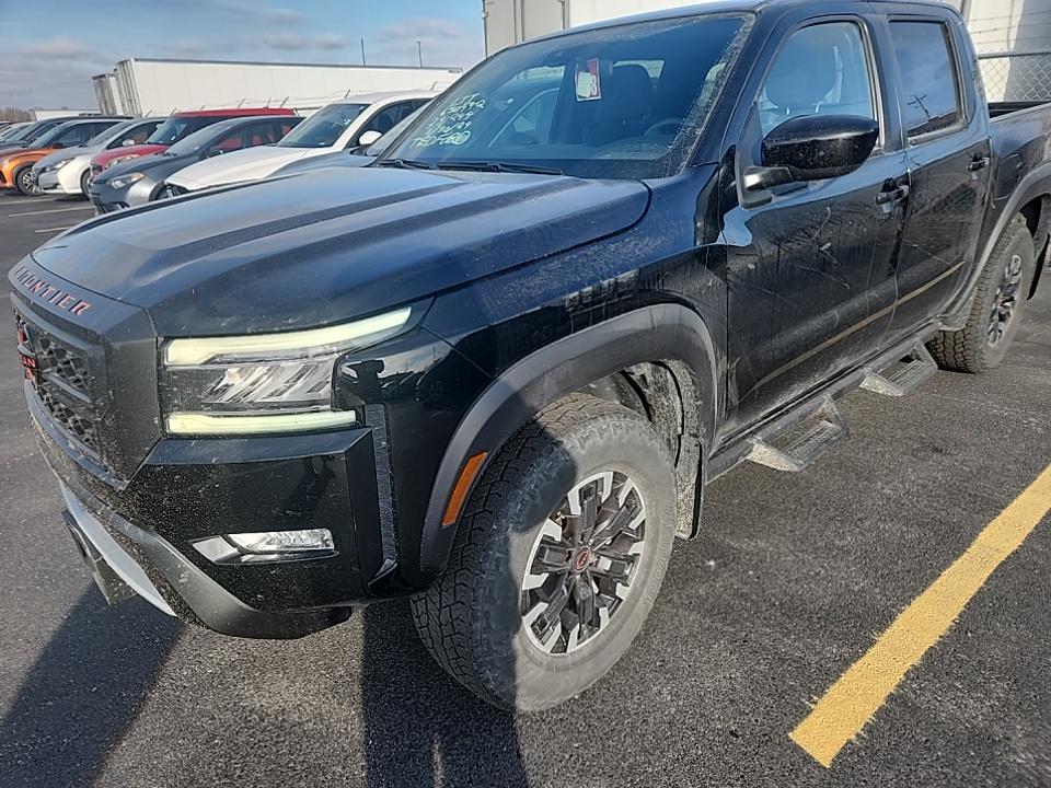 2022 Nissan Frontier PRO-4X Crew Cab Short Bed