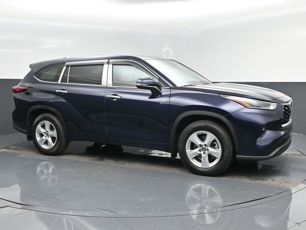 2021 Toyota Highlander LE