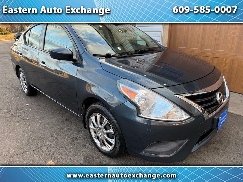 2015 Nissan Versa SV