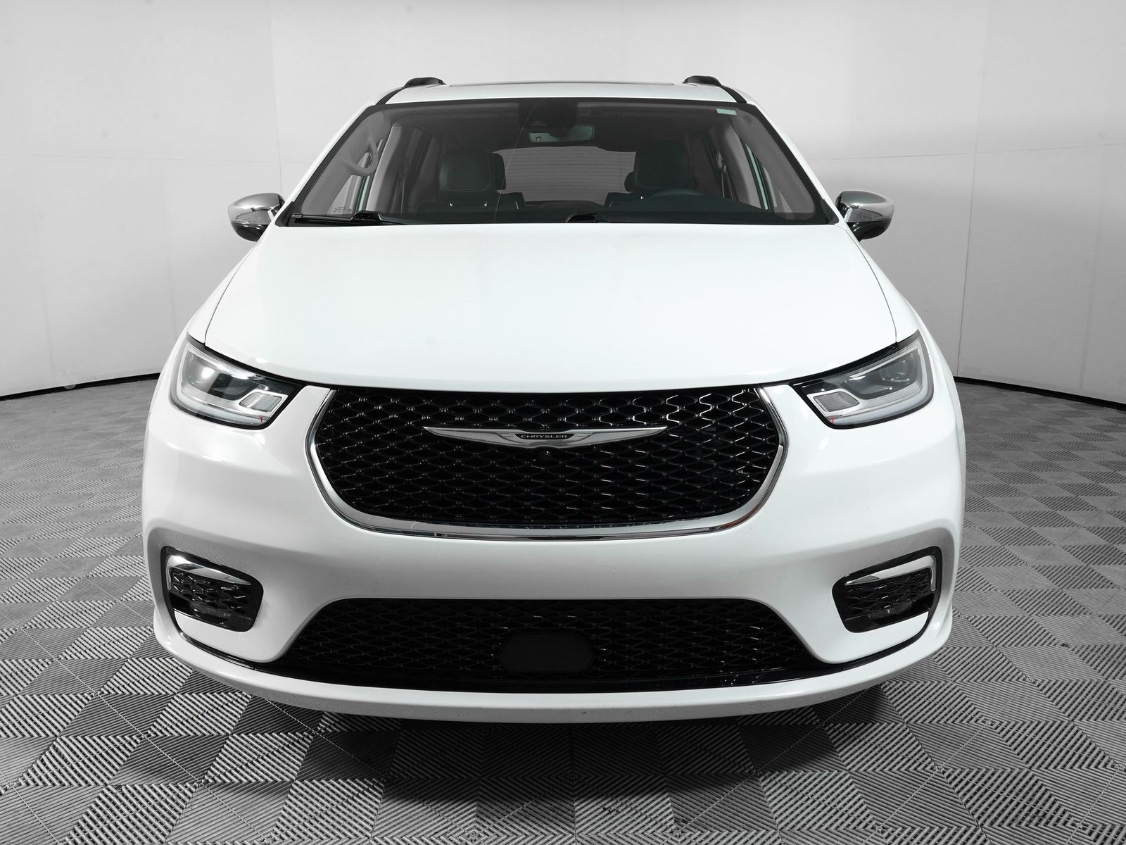 2023 Chrysler Pacifica Limited 121.6
