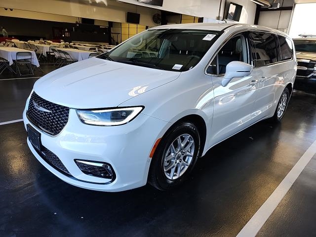 2022 Chrysler Pacifica Touring L 121.6