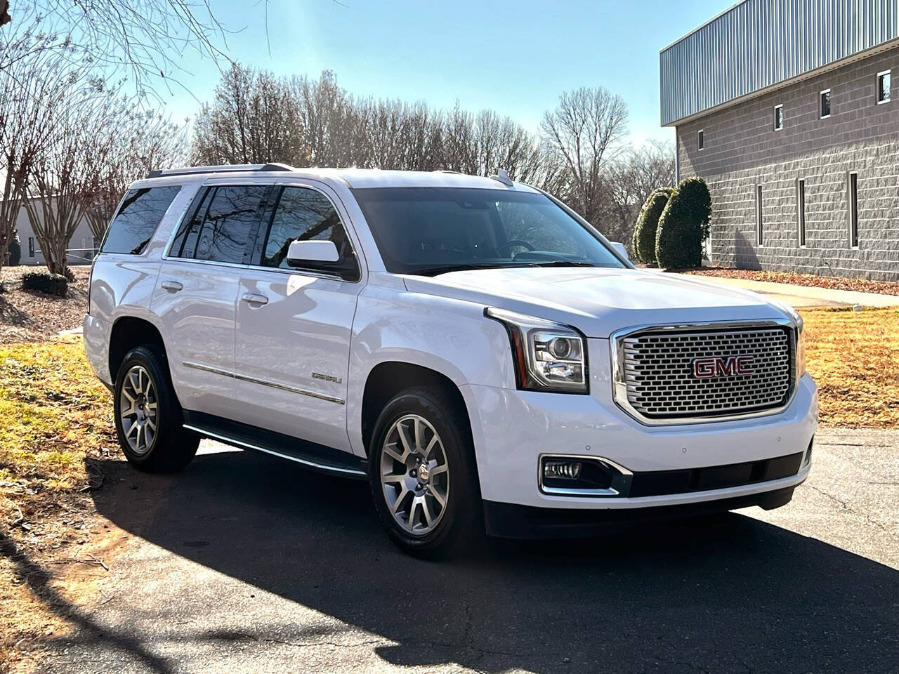 2017 GMC Yukon Denali 5SA