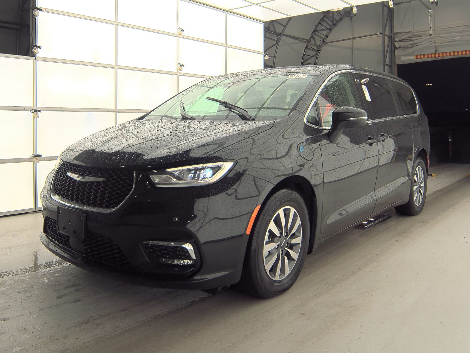 2023 Chrysler Pacifica Hybrid Touring L 121.6