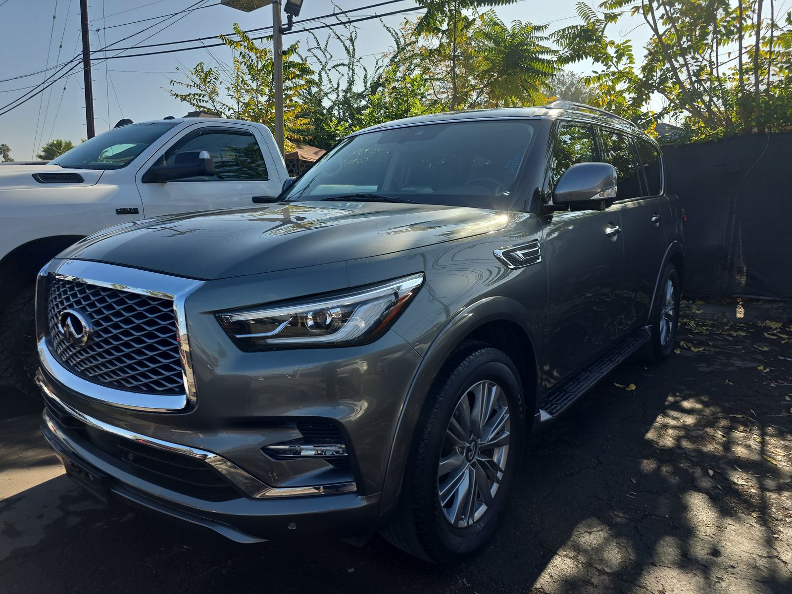 2021 INFINITI QX80 LUXE