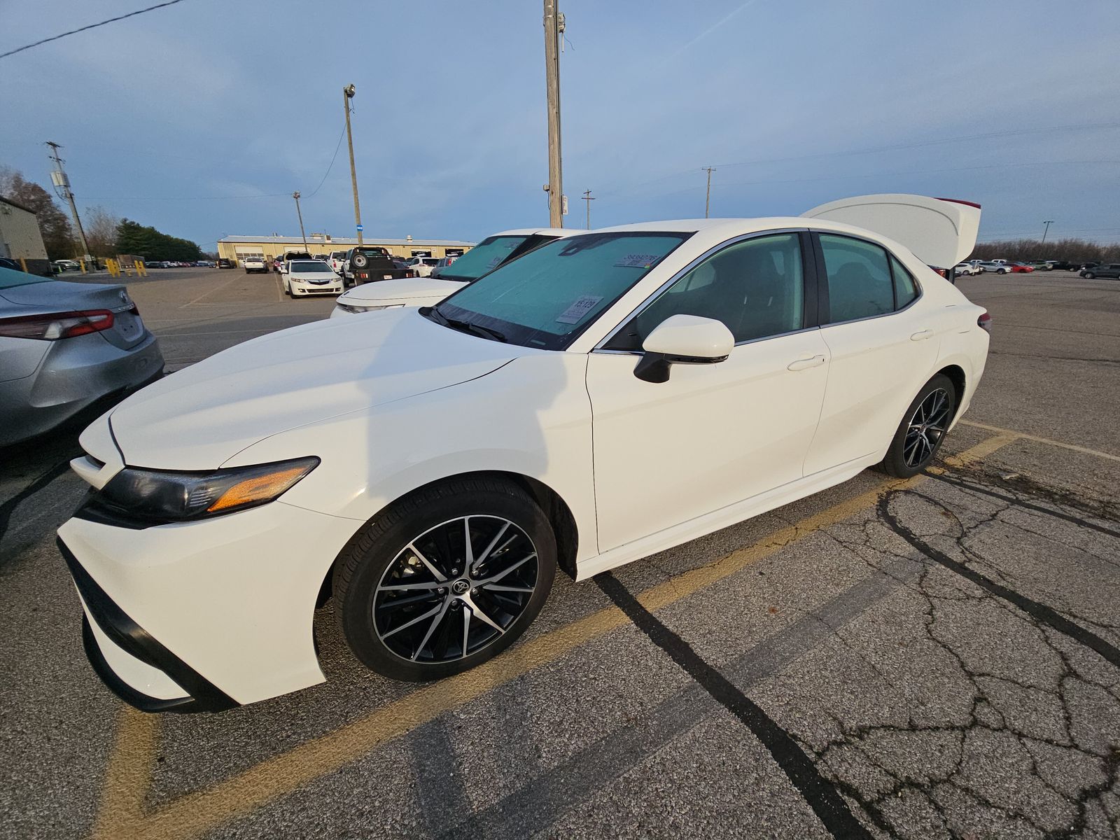2024 Toyota Camry SE