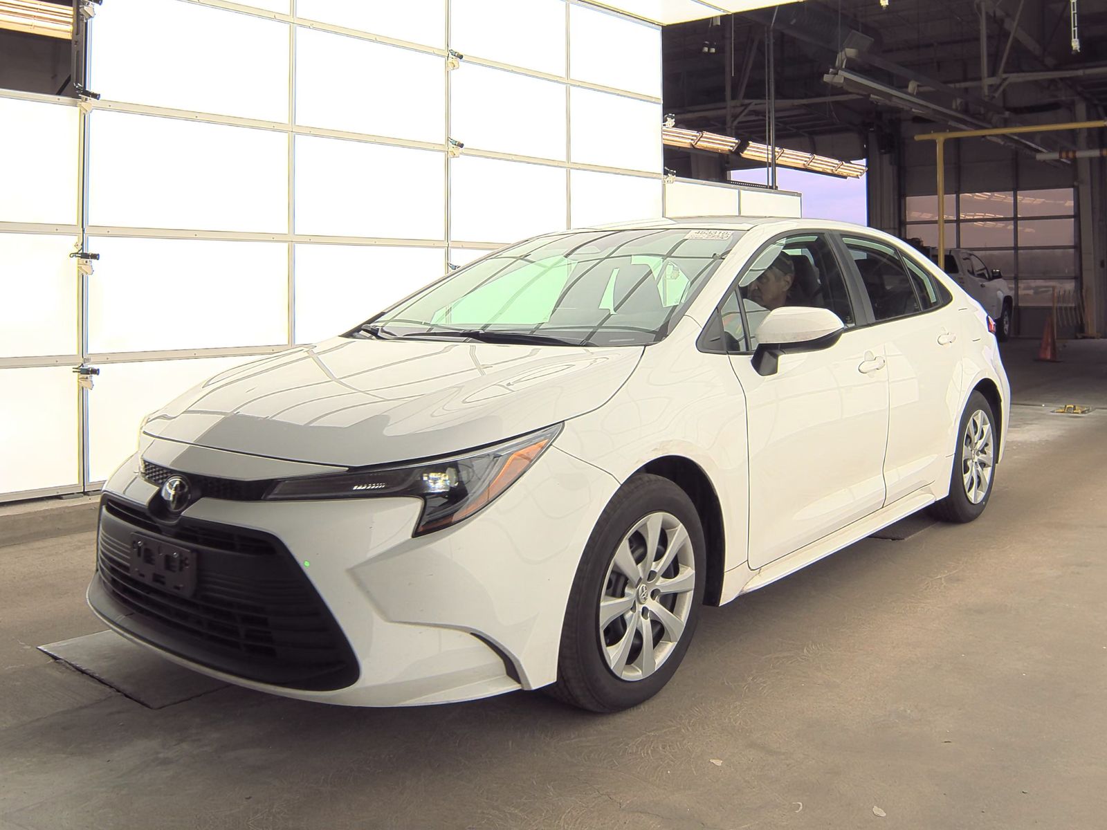 2023 Toyota Corolla LE Sedan