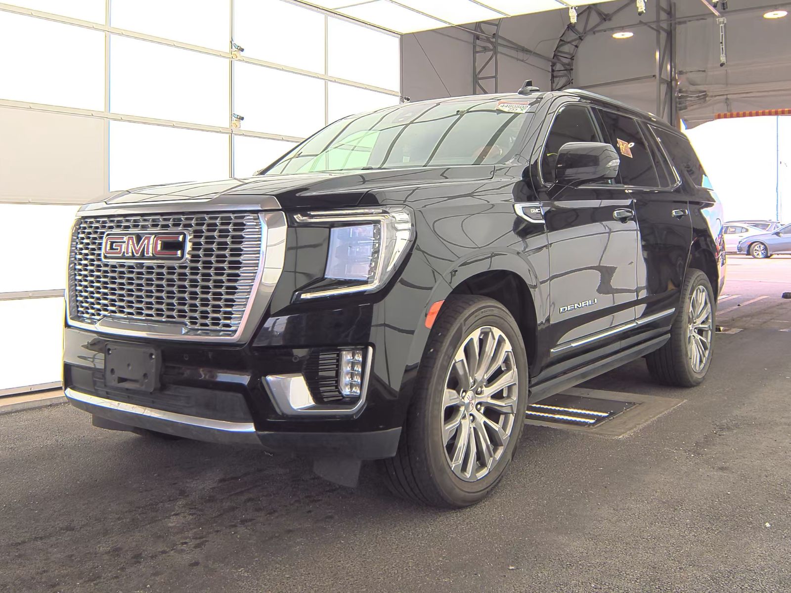 2021 GMC Yukon Denali 5SA