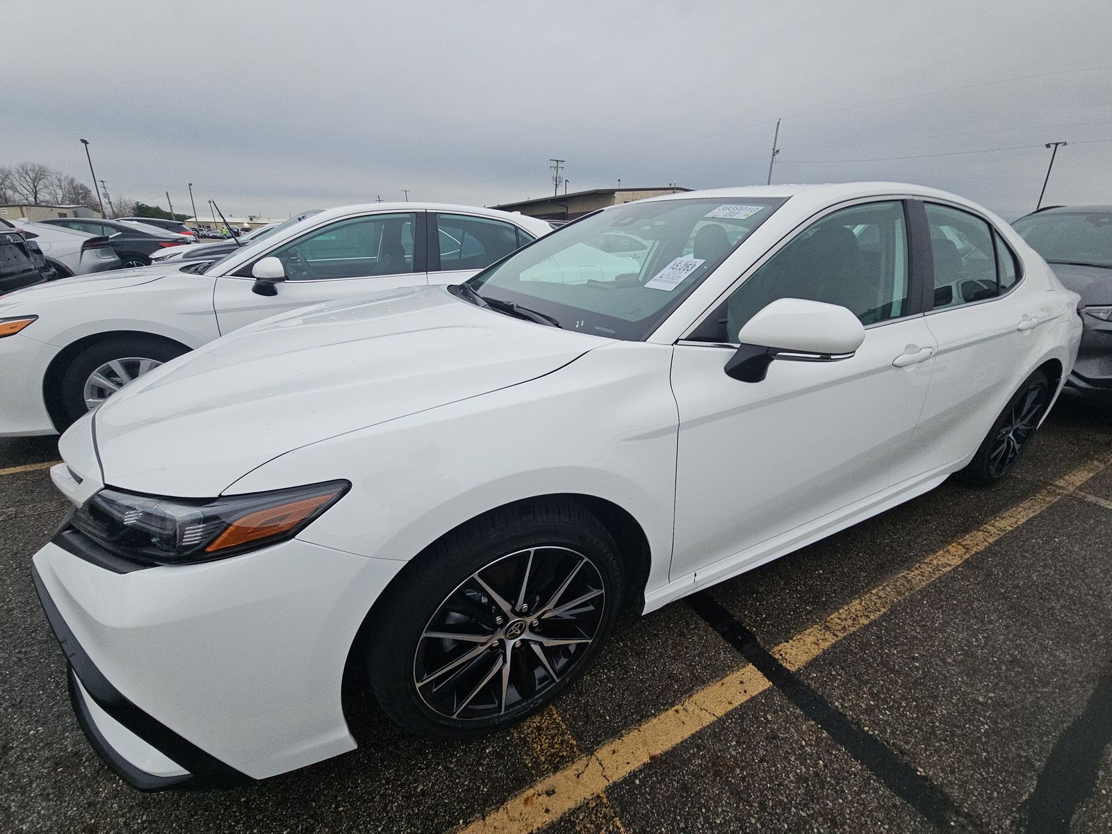 2024 Toyota Camry SE