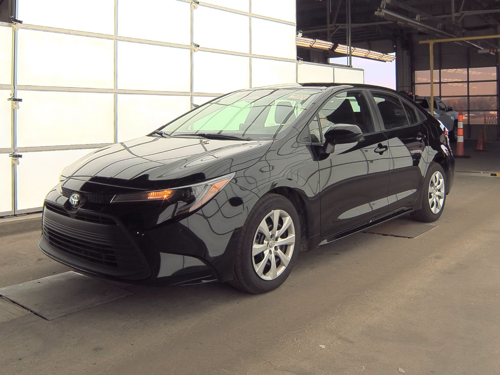 2024 Toyota Corolla LE Sedan