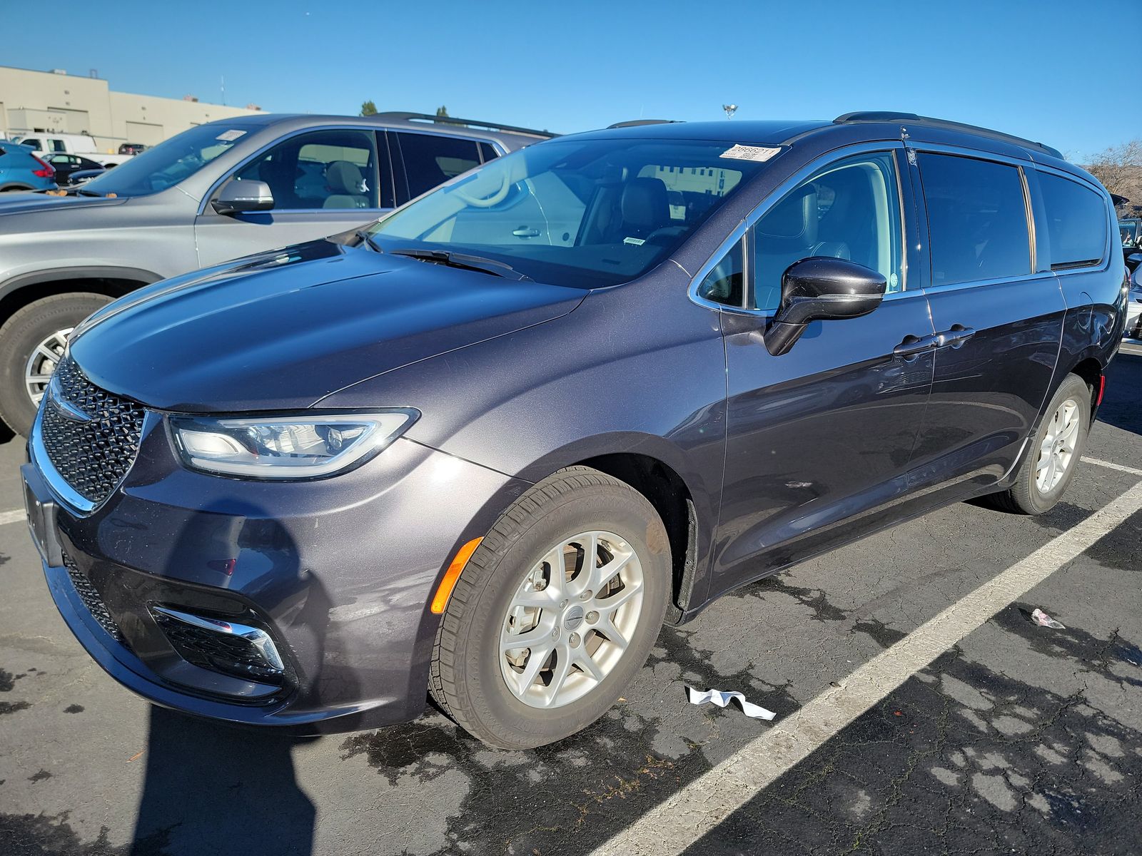 2022 Chrysler Pacifica Touring L 121.6
