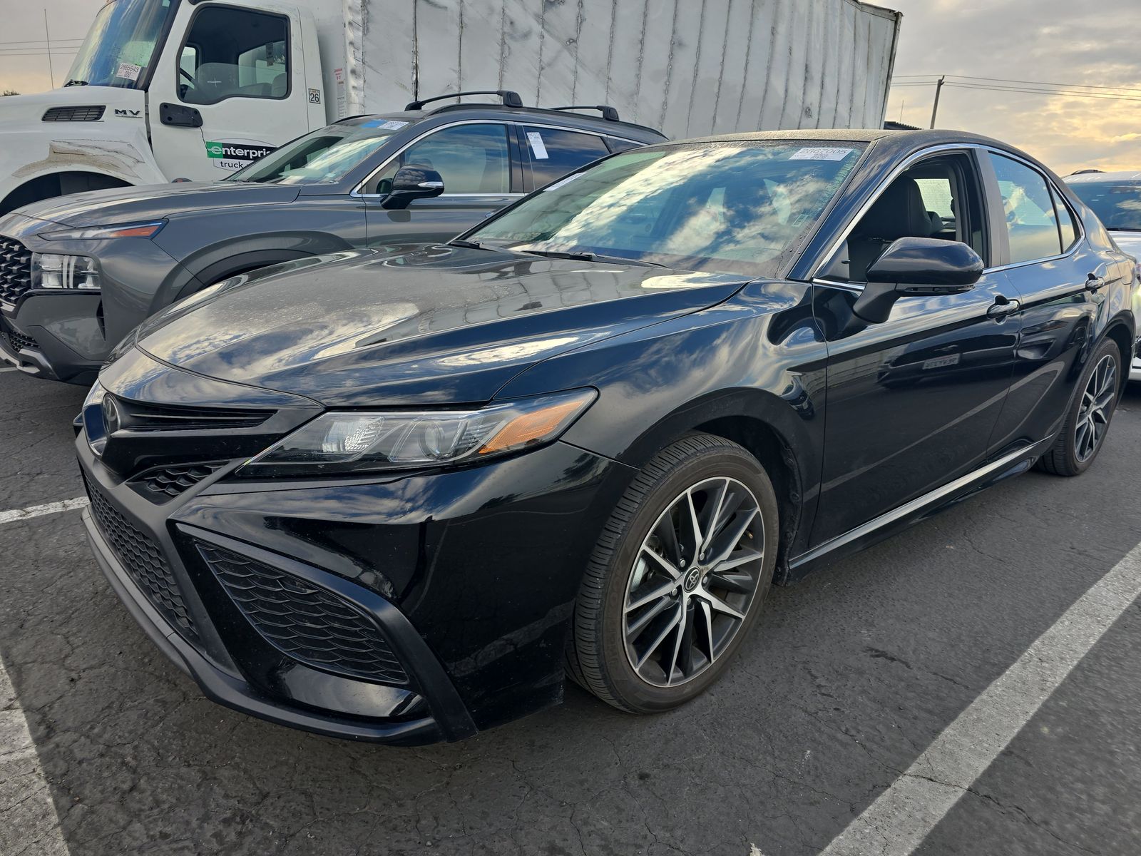 2024 Toyota Camry SE