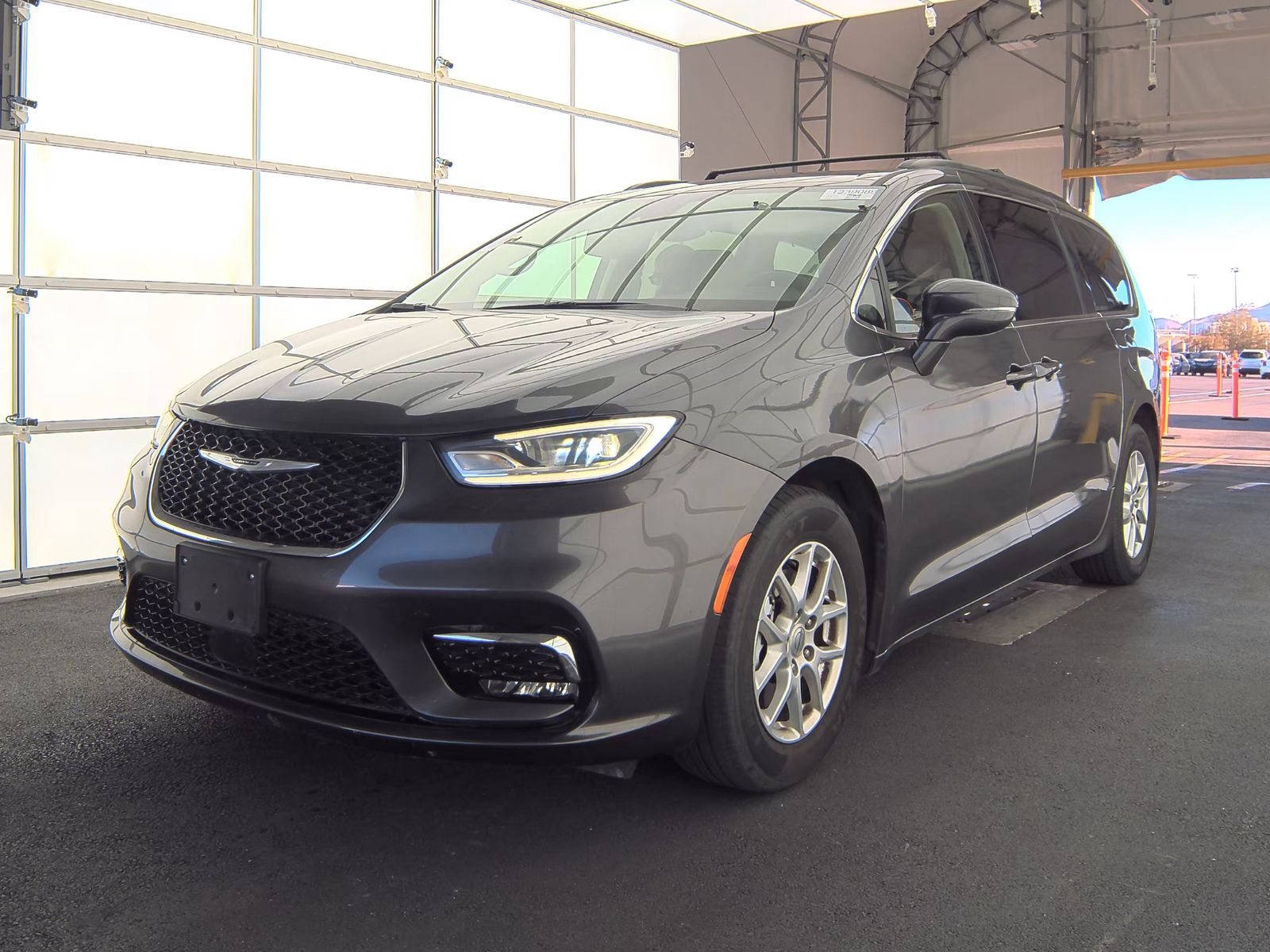 2022 Chrysler Pacifica Touring L 121.6