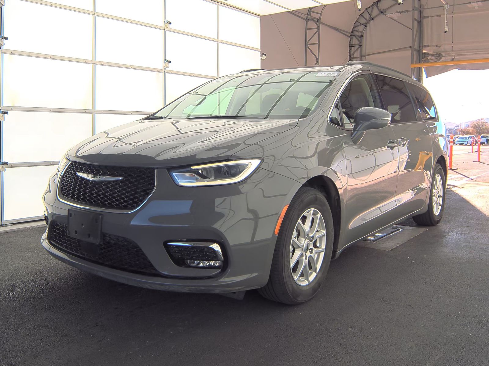 2022 Chrysler Pacifica Touring L 121.6