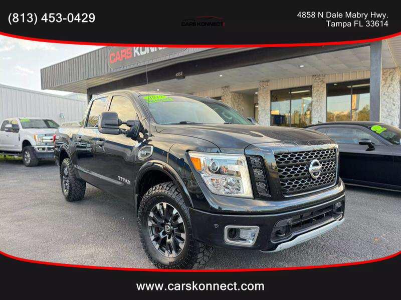 2017 Nissan TITAN PRO-4X Crew Cab Extra Short Bed