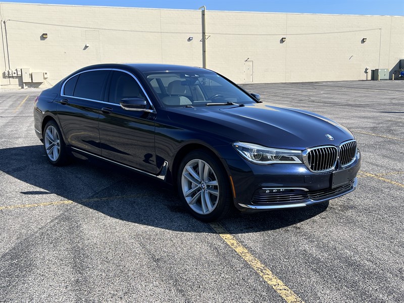 2017 BMW 7 Series Sedan 750i xDrive