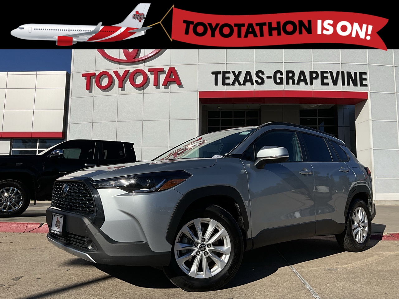 2024 Toyota Corolla Cross LE