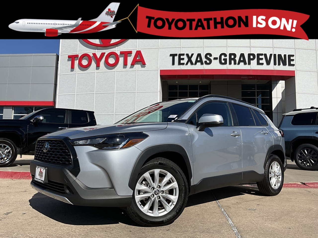 2024 Toyota Corolla Cross LE