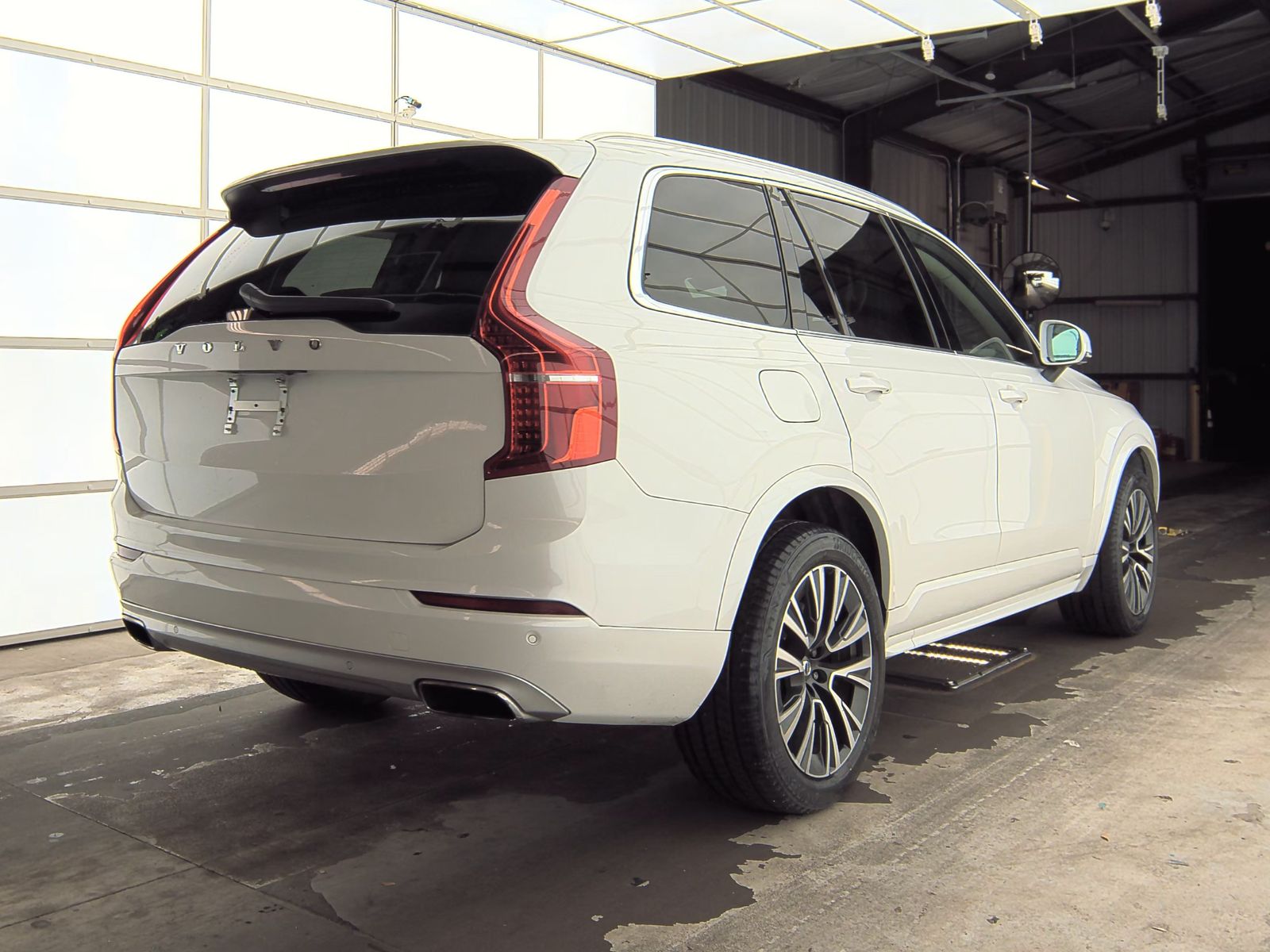 2020 Volvo XC90 T5 Momentum FWD