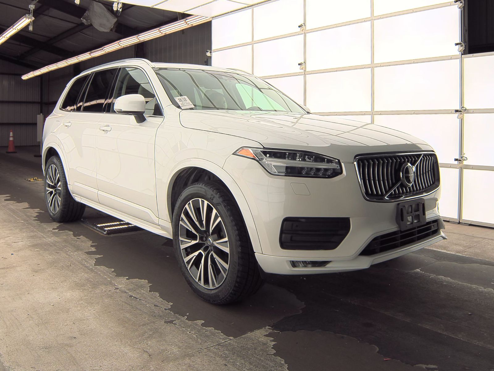 2020 Volvo XC90 T5 Momentum FWD