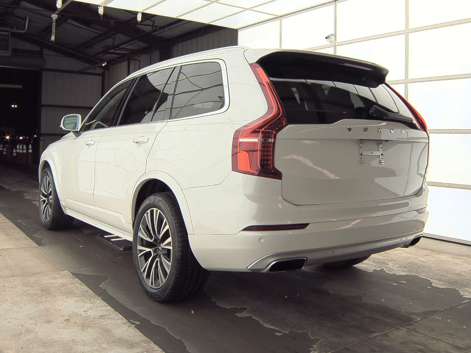 2020 Volvo XC90 T5 Momentum FWD