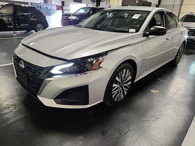 2024 Nissan Altima SV