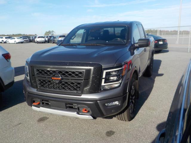 2022 Nissan TITAN PRO-4X Crew Cab Extra Short Bed