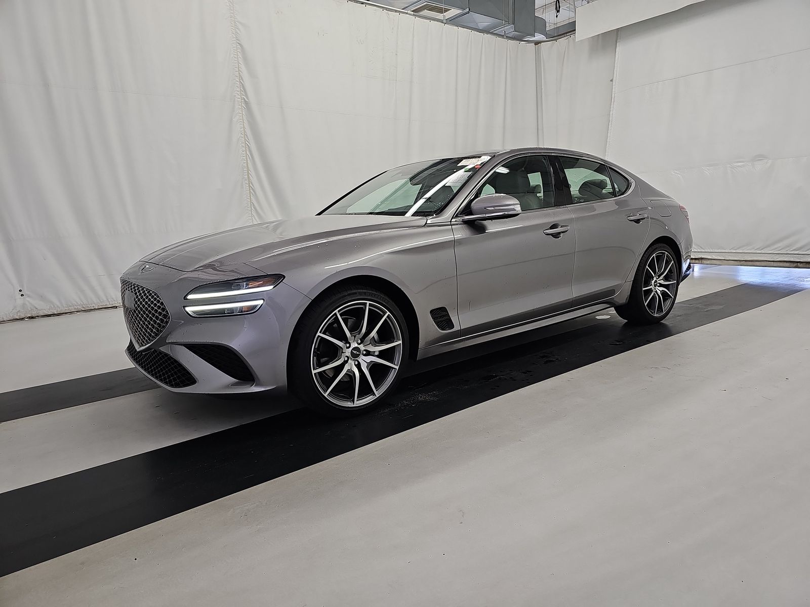 2023 Genesis G70 2.0T Standard