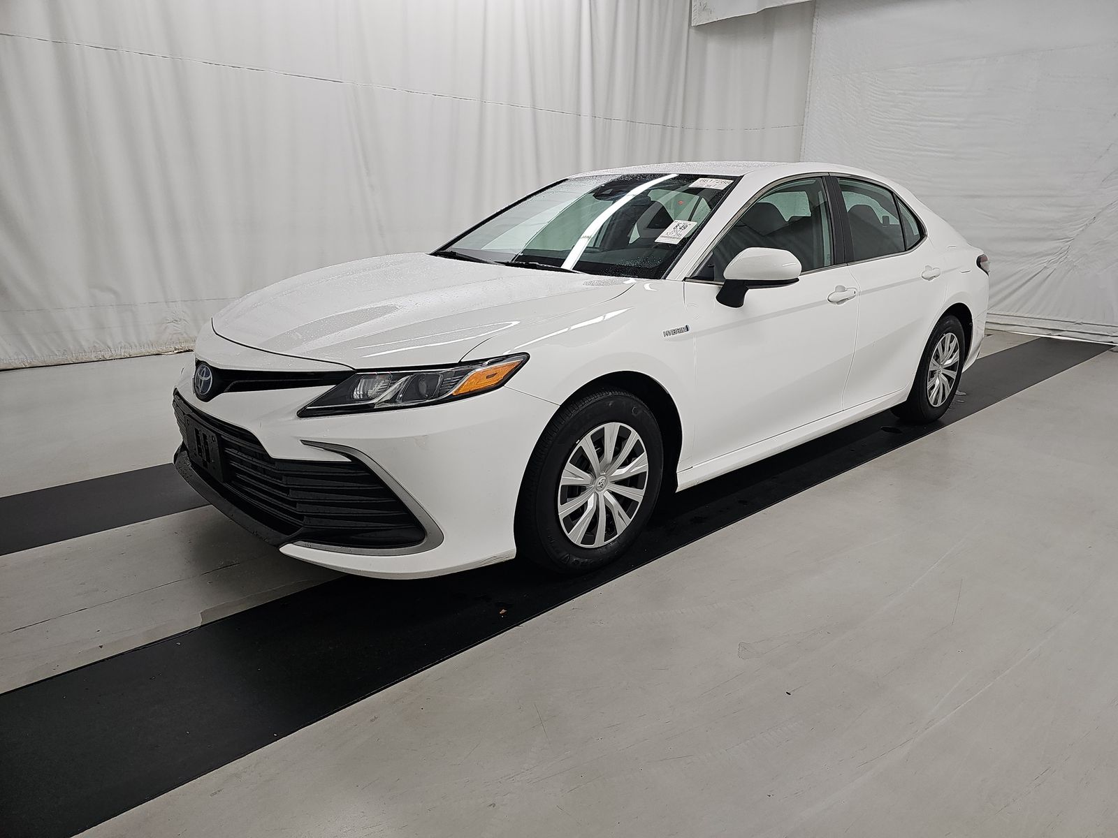 2021 Toyota Camry Hybrid LE