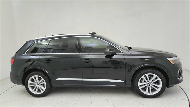 2025 Audi Q7 Premium Plus 55 TFSI