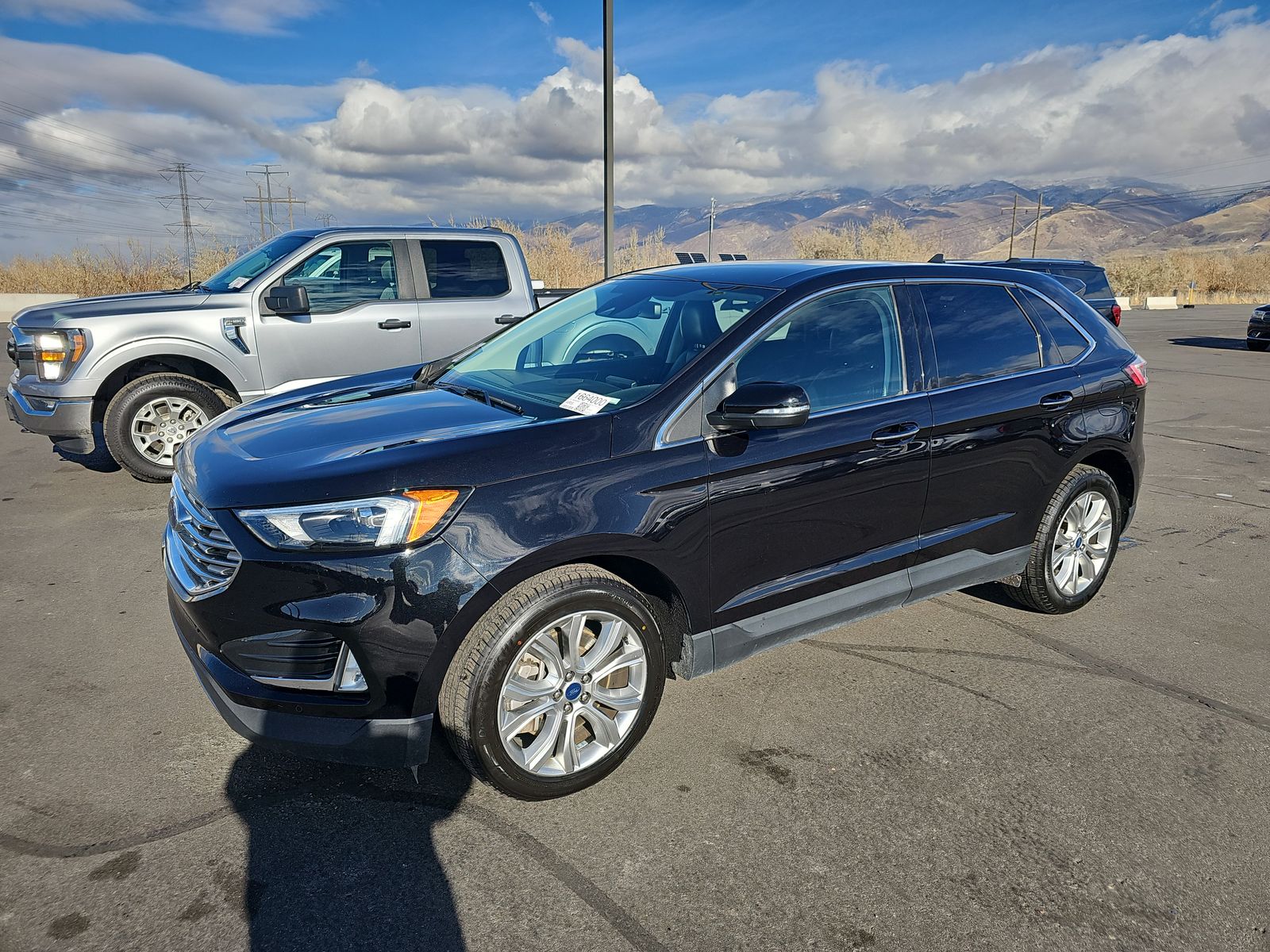 2022 Ford Edge Titanium