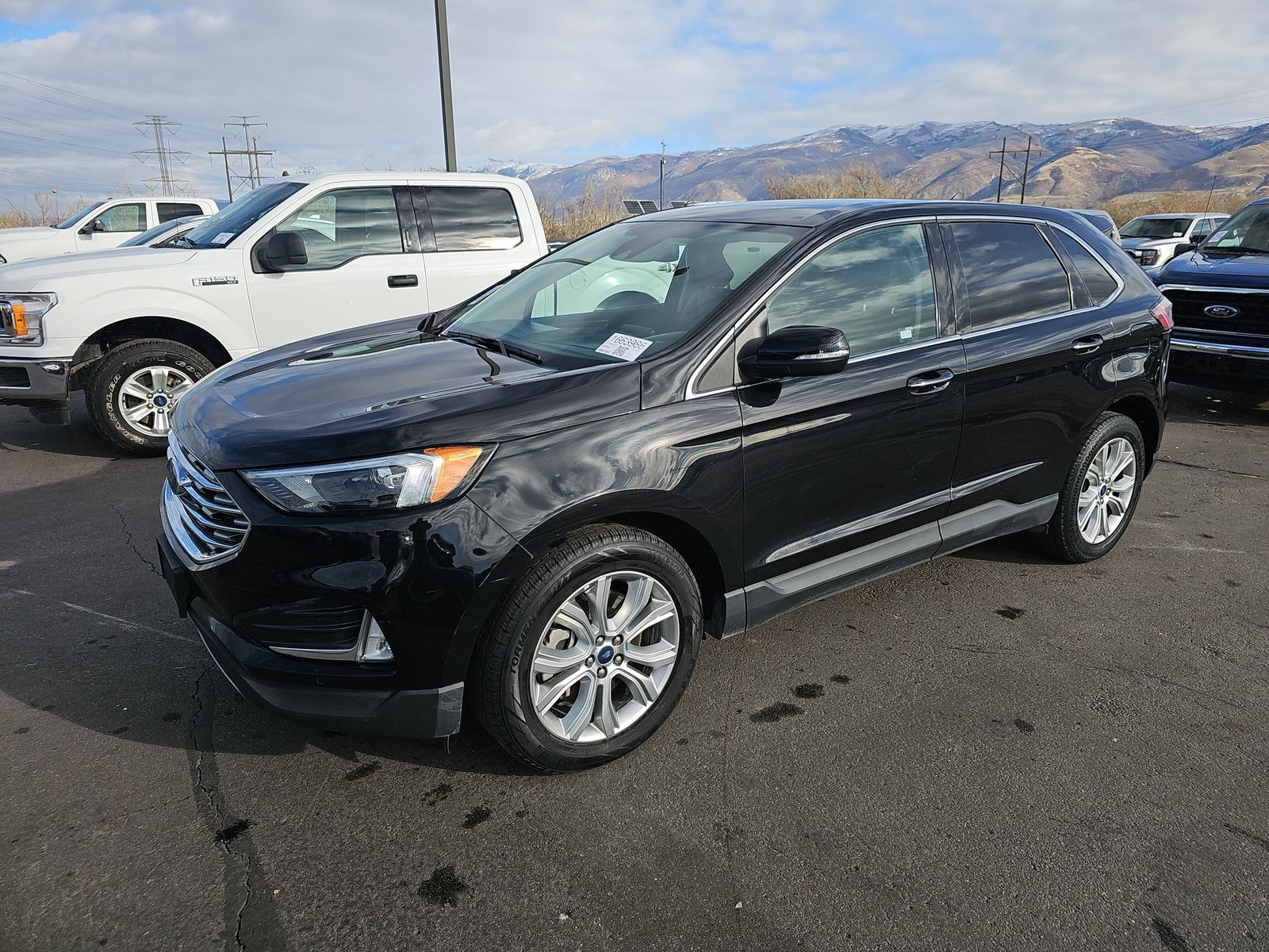 2022 Ford Edge Titanium