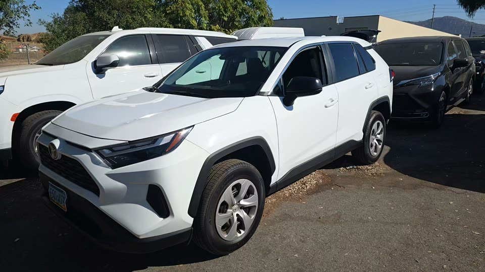 2023 Toyota RAV4 LE