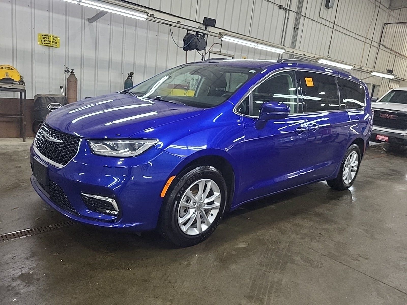 2021 Chrysler Pacifica Touring 121.6