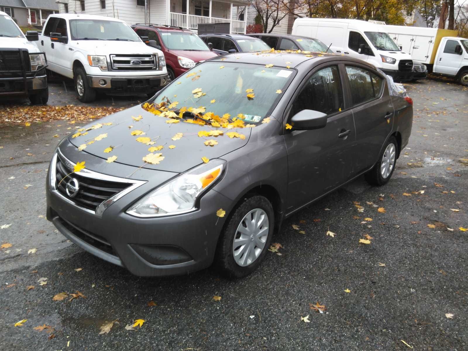 2018 Nissan Versa Sedan S Plus