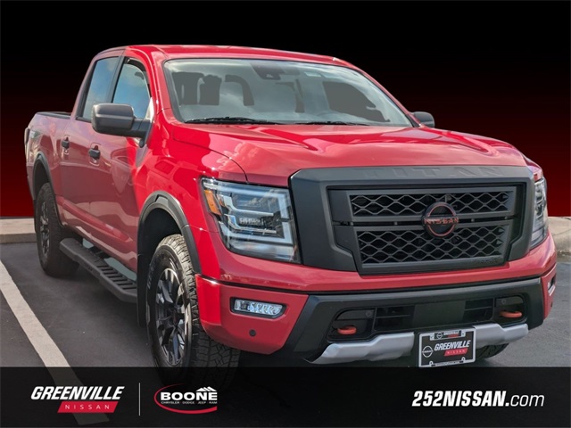 2024 Nissan TITAN PRO-4X Crew Cab Extra Short Bed