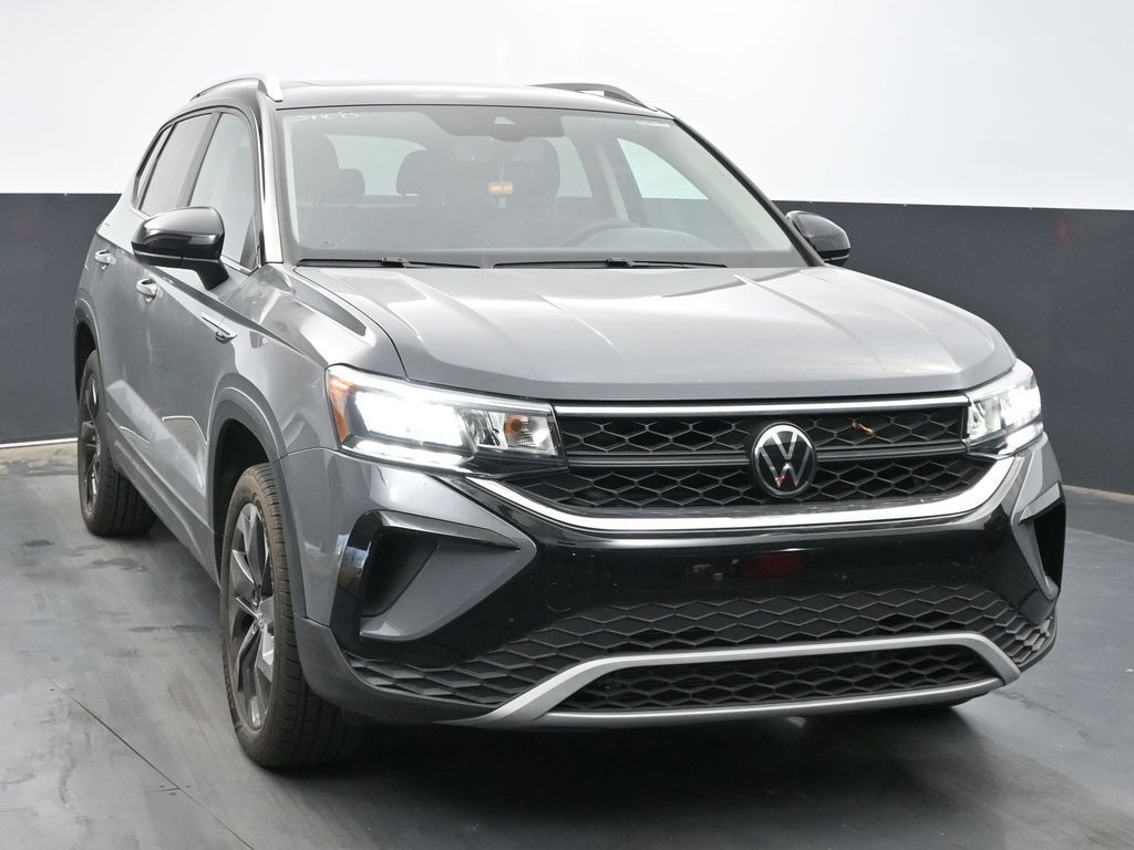 2024 Volkswagen Taos SE