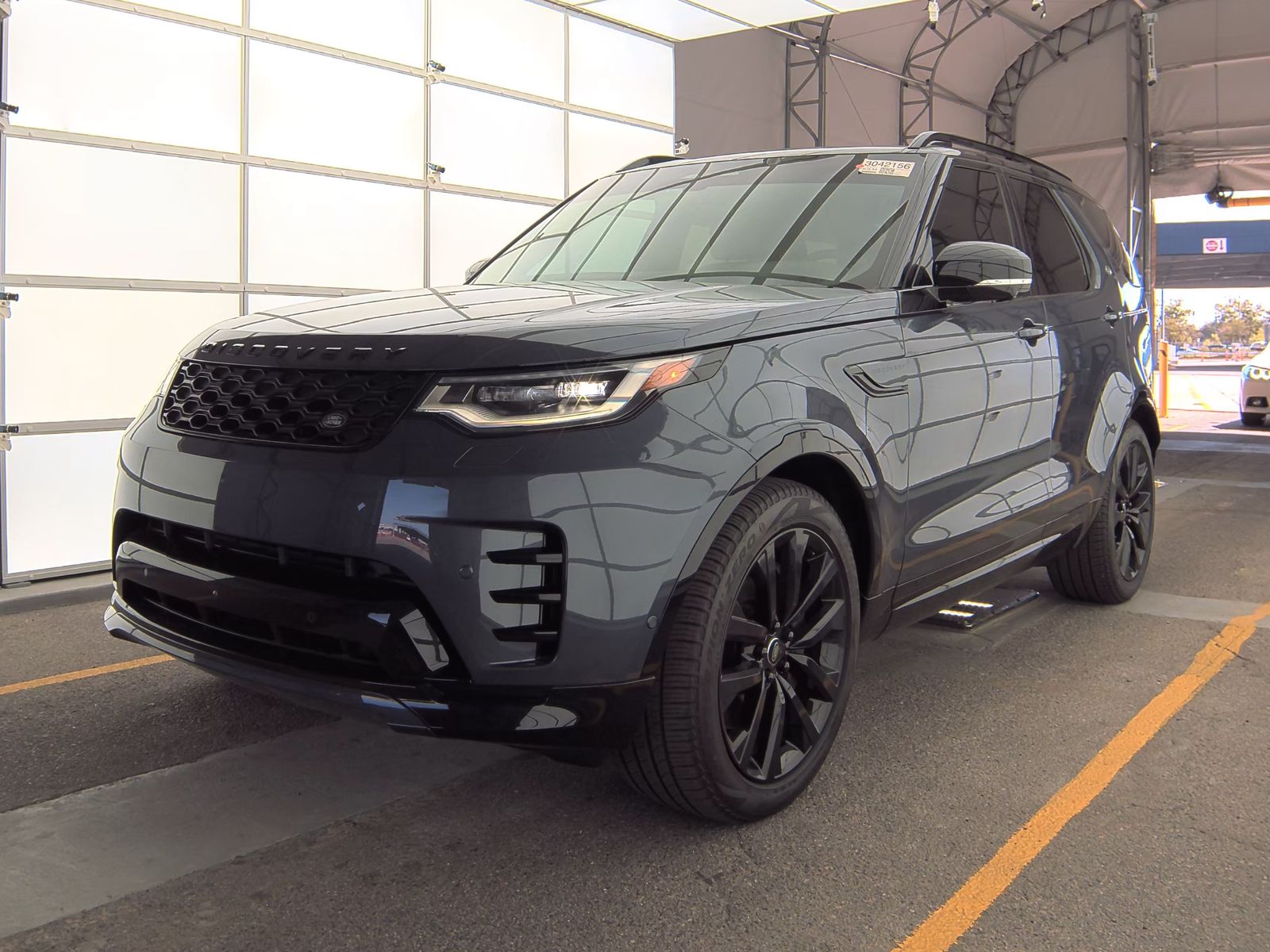 2024 Land Rover Discovery Dynamic SE